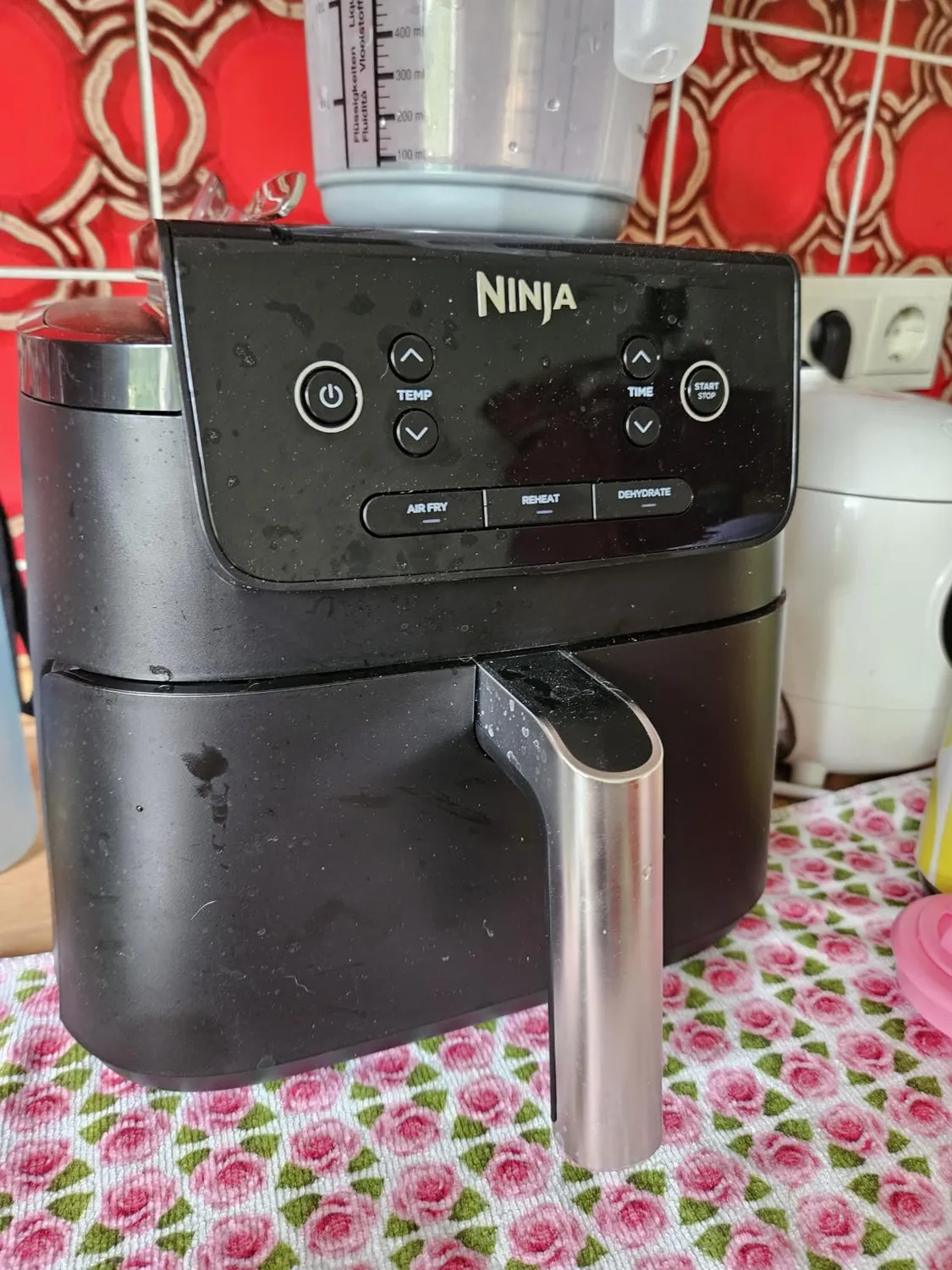 Ninja 3-in-1 Heißluftfritteuse Schwarz 4,7 l AirCrisp