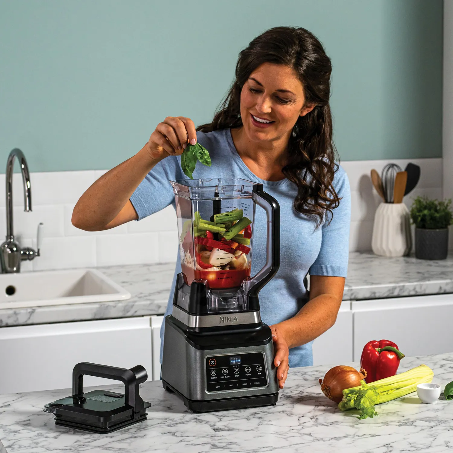 Ninja 3-in-1 Küchenmaschine 1200W mit 2,1L Krug