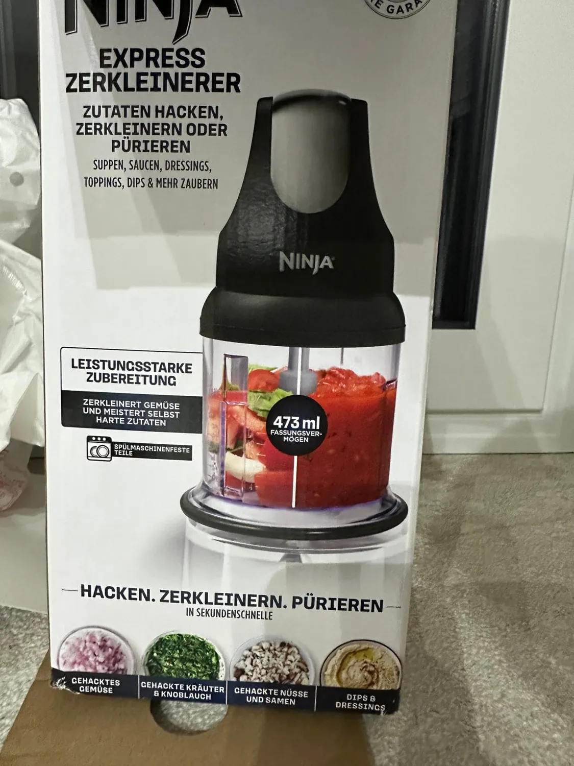 Ninja Express Chop NJ1002EUBK Zerkleinerer Schwarz 500 ml