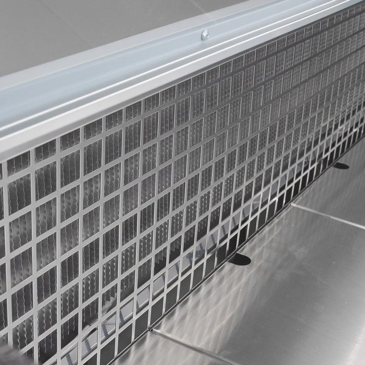 GastroHero RHEA Kühltheke 1340 mm schwarz LED Unterbau