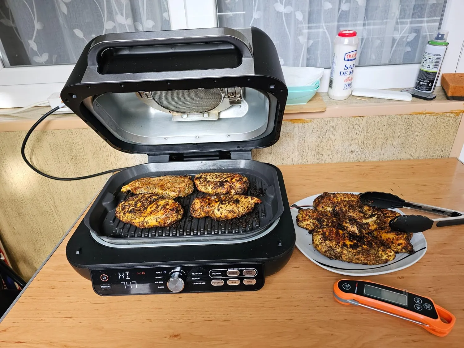Ninja Foodi MAX PRO Grill Air Fryer 3,8L Silber-Schwarz