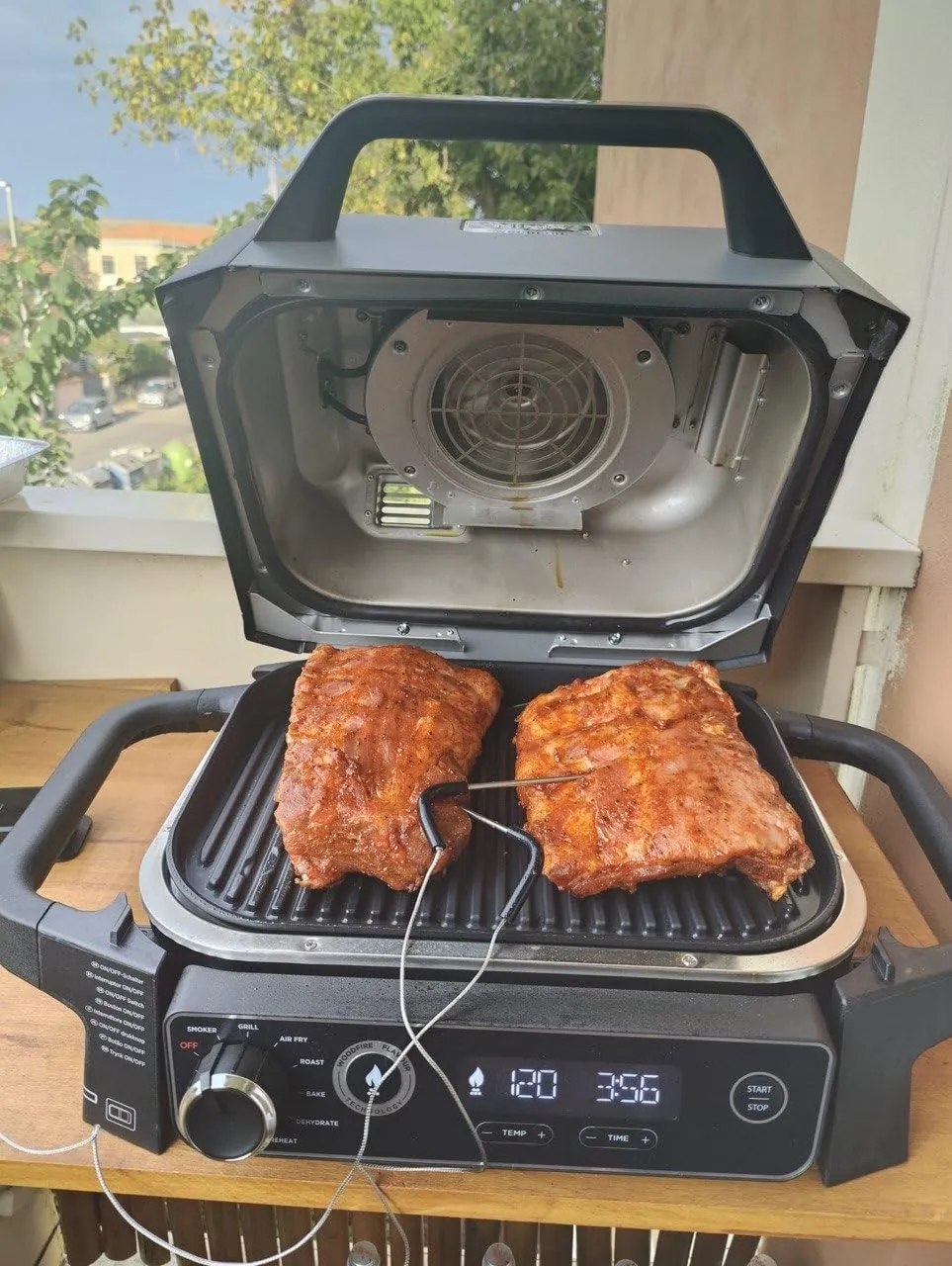 Ninja Woodfire OG701EU Elektrogrill 7-in-1 grau Outdoor