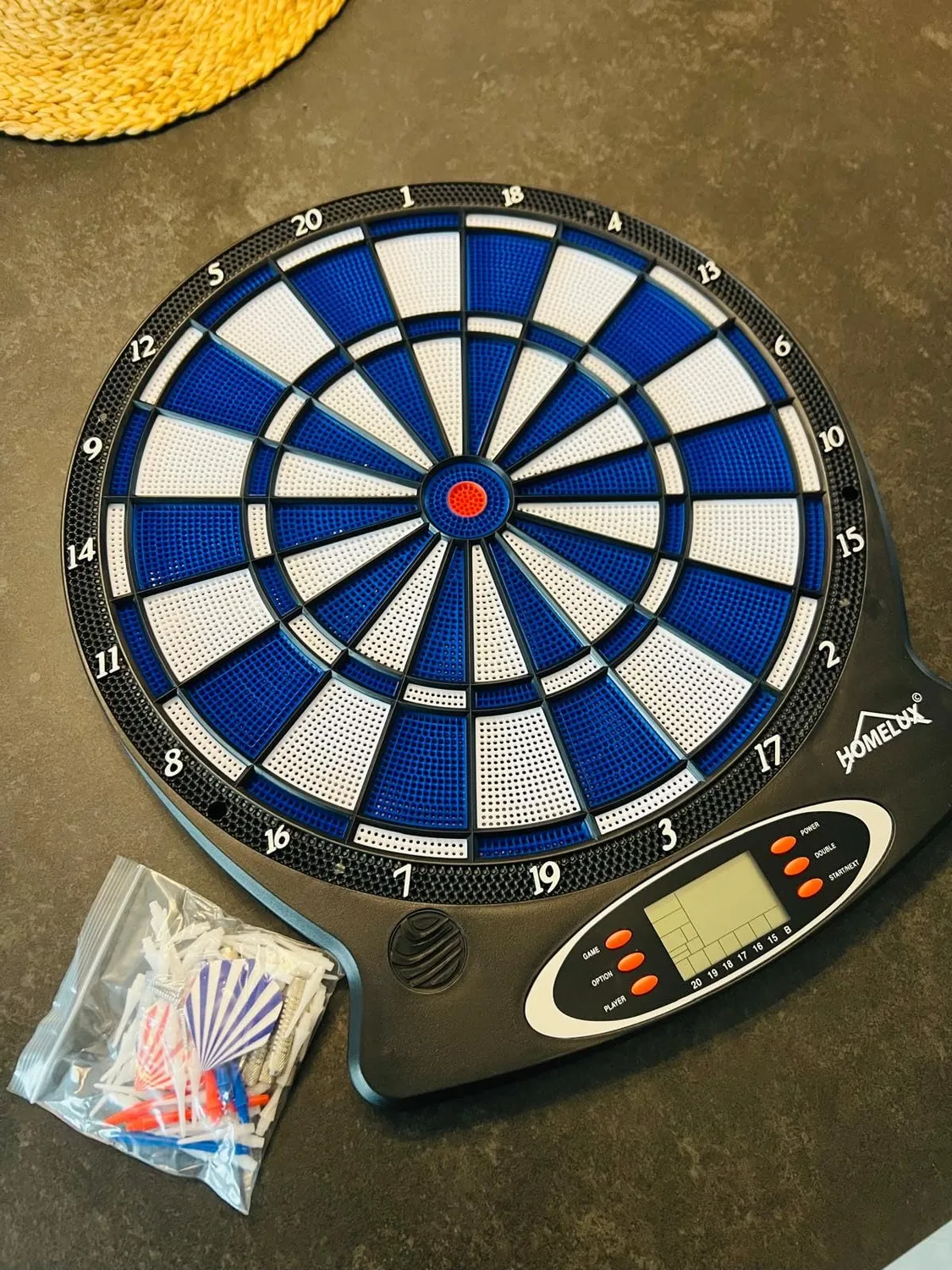HOMELUX Elektronische Dartscheibe 6 Darts 18 Spiele